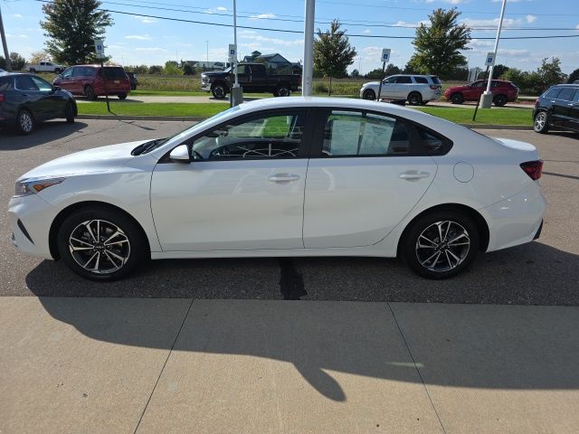 2023 Kia Forte LXS - Snow White Pearl exterior view 9