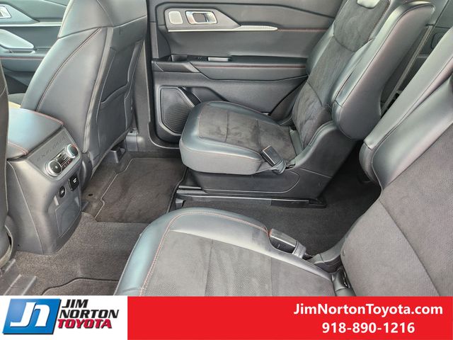 Used 2025 Ford Explorer SUV