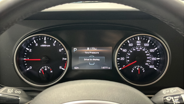 Used 2024 White Kia LX image 16