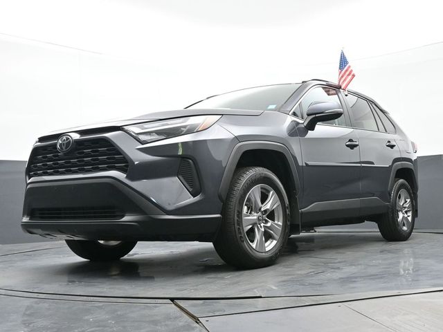 2024 Toyota RAV4 XLE 34