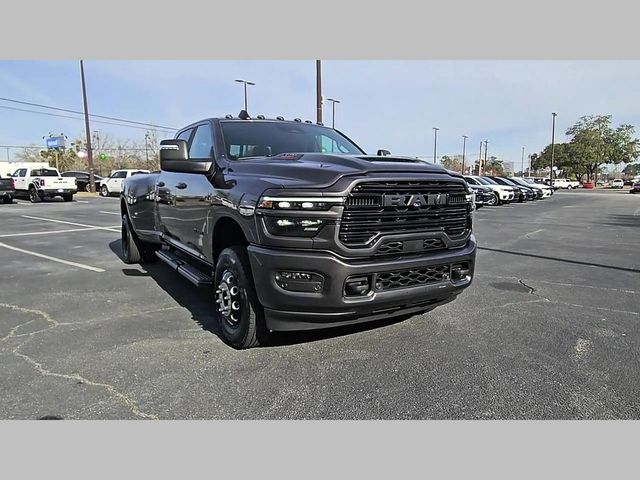 2026 Ram 3500 Laramie Crew Cab 4x4 8' Box