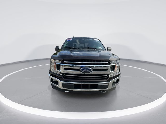 Used 2020 Red Ford XLT image 2