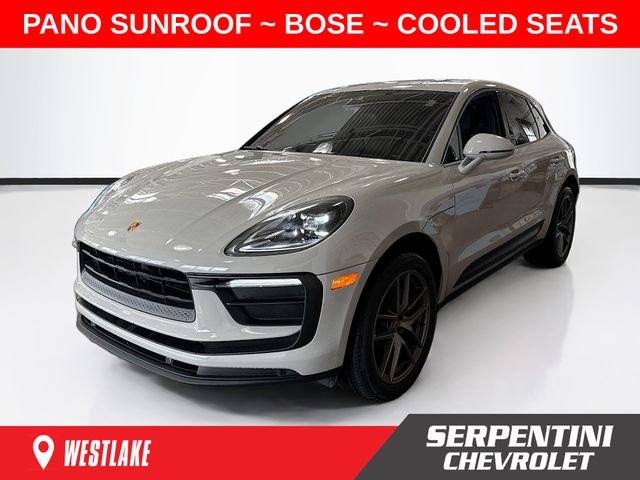 2022 Porsche Macan AWD