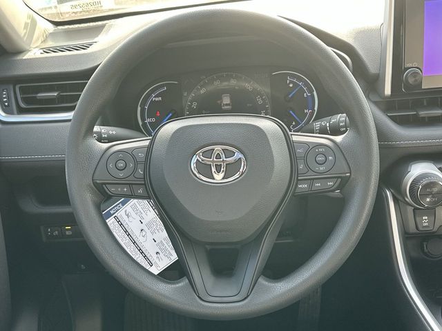 2024 Toyota RAV4 Hybrid XLE 8