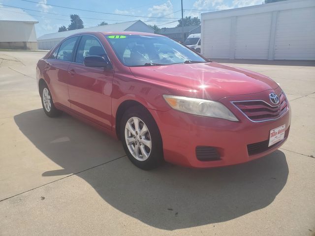 Barcelona Red Metallic 2011 Toyota Camry Sedan Front-Wheel Drive 6-Speed Automatic Overdrive