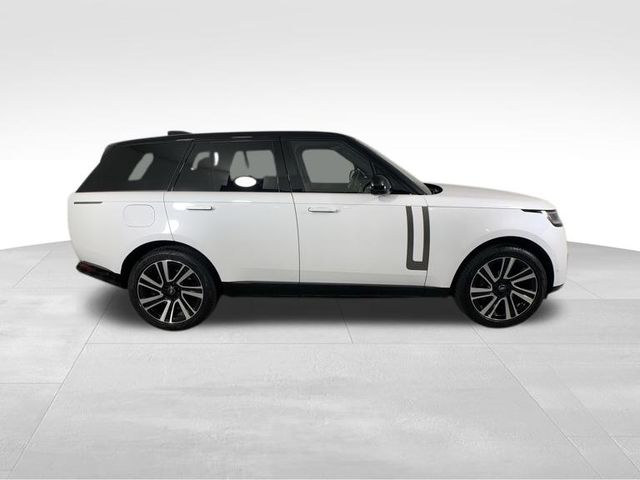 2023 Land Rover Range Rover SE 7