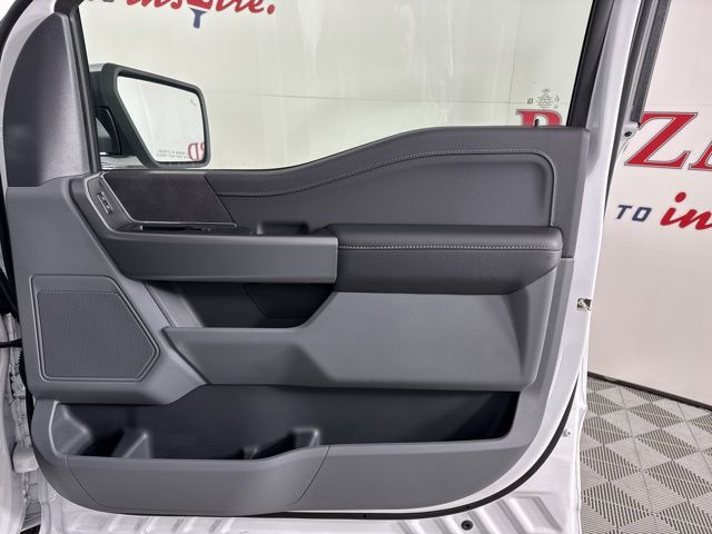 2025 Oxford White Ford F-150 XLT 4X4 Truck