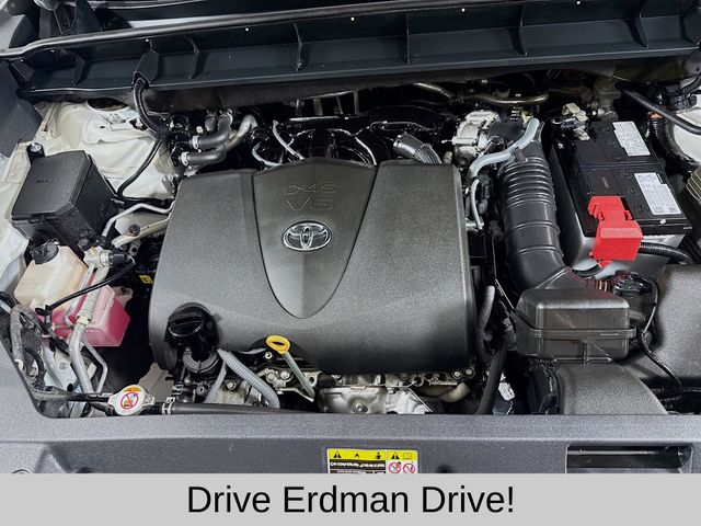 Used 2021 Toyota Highlander SUV