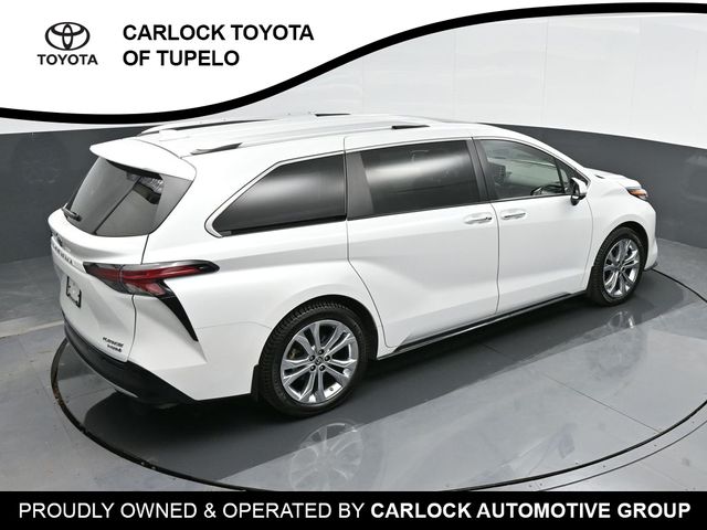 2022 Toyota Sienna Platinum 35