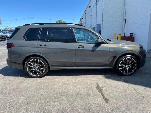 2025 BMW X7 xDrive40i 6