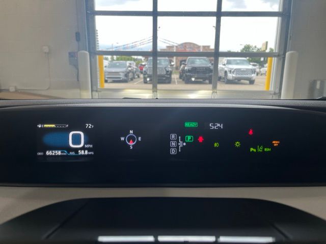 2018 Toyota Prius Four Touring photo