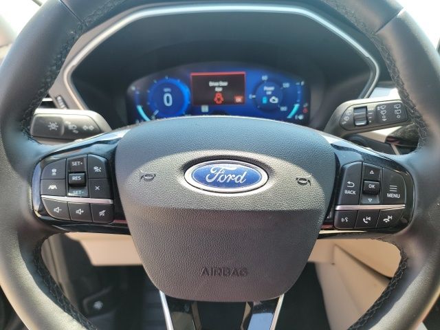 2021 Ford Escape SEL 16