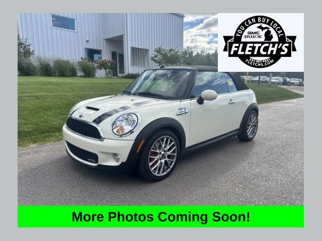 Pepper White 2010 MINI Cooper Convertible Front-Wheel Drive 6-Speed Manual Overdrive