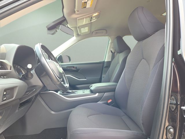 Used 2023 Toyota Highlander Hybrid SUV
