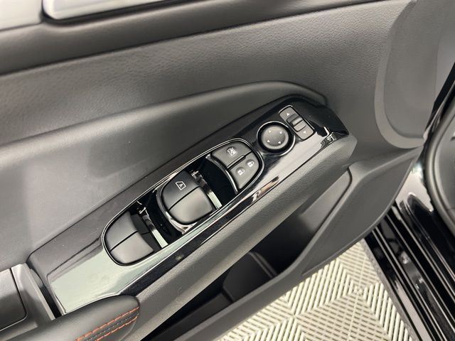 2025 Super Black Clearcoat Nissan Altima 2.5 SR FWD Sedan
