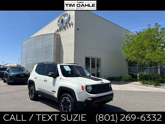 Alpine White 2016 Jeep Renegade SUV / Crossover Four-Wheel Drive 9-Speed Automatic