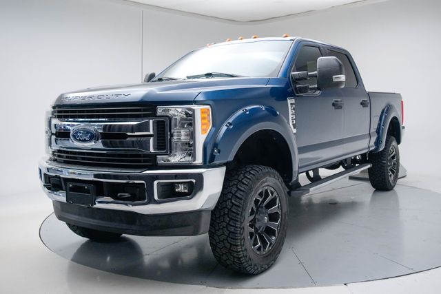 Blue 2017 Ford F-250 Super Duty XLT Crew Cab 4WD Pickup Truck Four-Wheel Drive 6-Speed Automatic