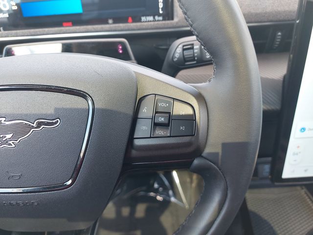 Used 2023 Black Ford Premium image 18