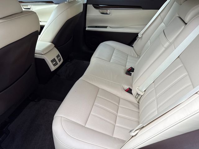 Used 2018 Lexus ES Sedan
