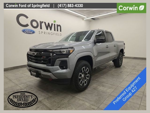Sterling Gray Metallic 2024 Chevrolet Colorado Z71 Crew Cab 4WD Pickup Truck Four-Wheel Drive 8-Speed Automatic