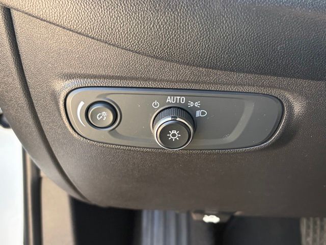 used 2019 Chevrolet Equinox car, priced at $9,492