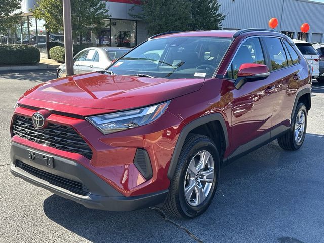 2023 Toyota RAV4 XLE 23