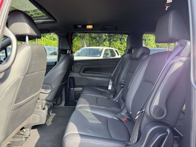 Used 2023 Honda Odyssey Van
