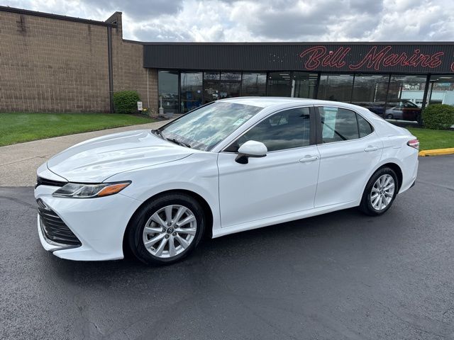White (Wind Chill Pearl) 2018 Toyota Camry L Sedan Front-Wheel Drive 8-Speed Automatic
