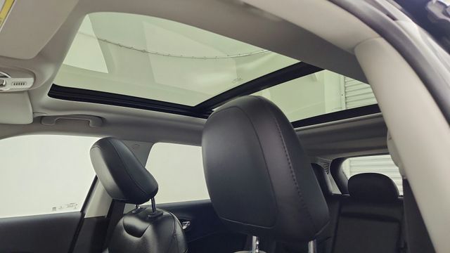 2021 Jeep Compass Latitude Silver at North Houston Mitsubishi