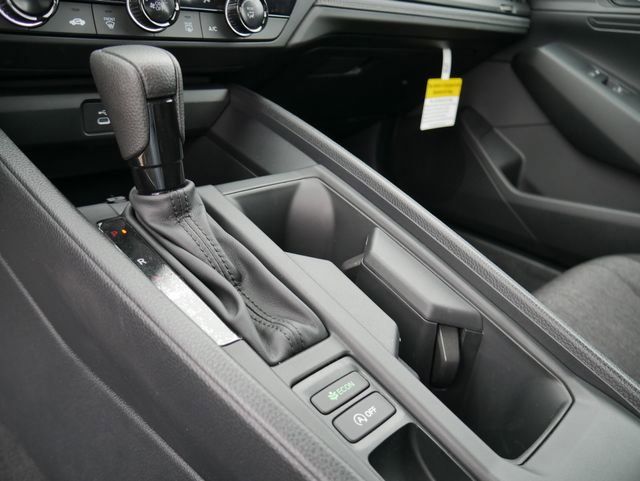 New 2026 Platinum White Pearl Honda LX image 10