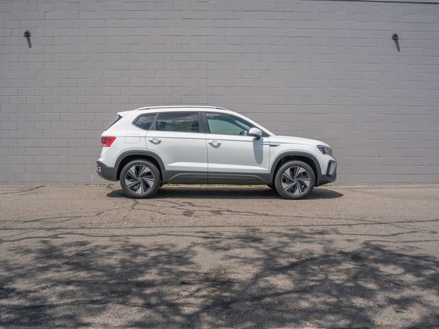 Certified Used 2023 White Volkswagen 1.5T S image 8