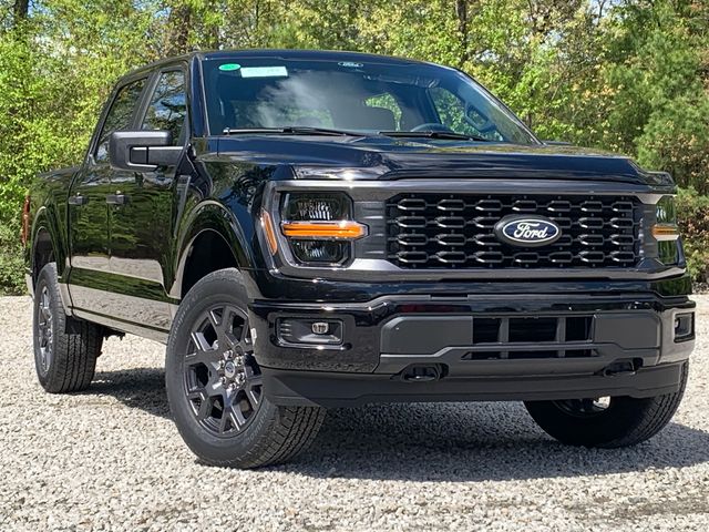 Black Metallic 2026 Ford F-150 Pickup Truck Four-Wheel Drive Automatic
