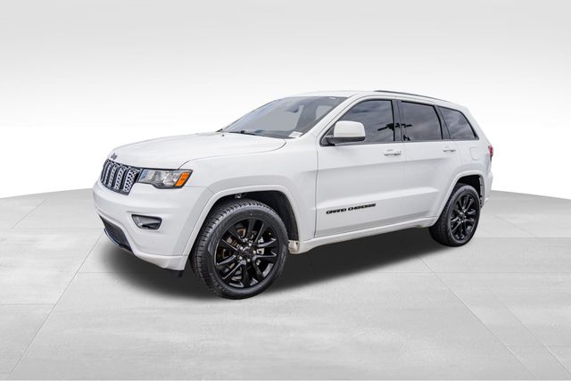 2020 Jeep Grand Cherokee Altitude 13