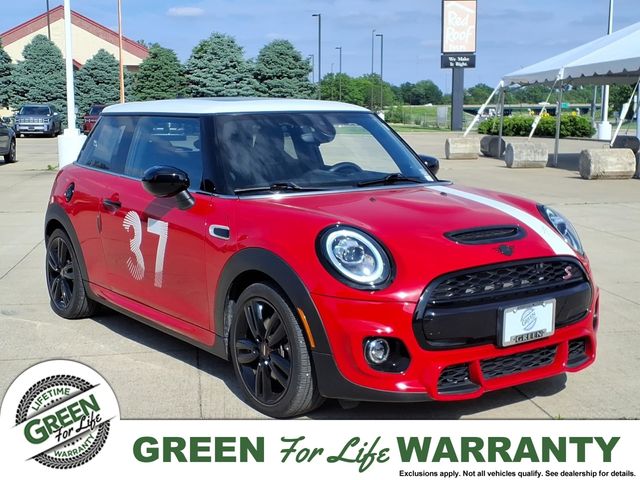 Chili Red 2021 MINI Cooper S 2-Door Hatchback FWD Hatchback Front-Wheel Drive 7-Speed Automatic