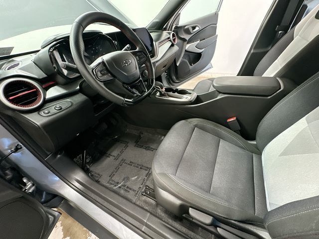 2025 Chevrolet Trax 1RS Gray at Sutliff Volkswagen
