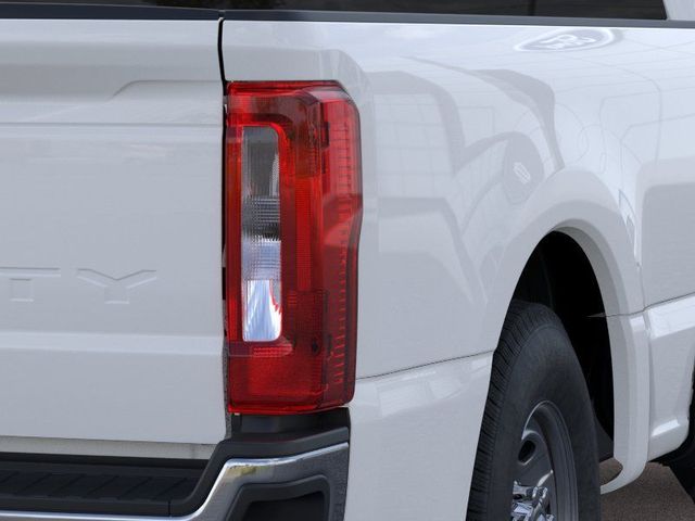 New 2026 Oxford White Ford F-250® XL image 21