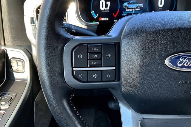 2022 Ford F-150 Lariat - 11