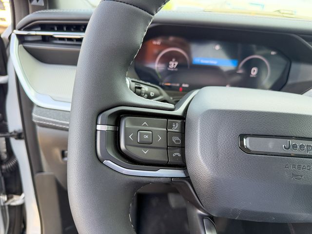 new 2026 Jeep Cherokee car, priced at $34,590