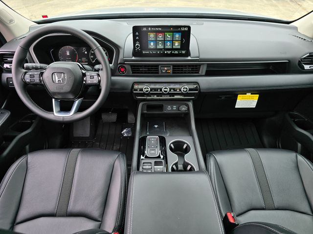 2025 Honda Pilot Touring 47