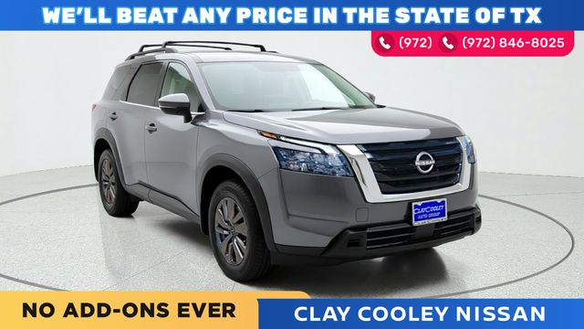 2025 Nissan Pathfinder SV