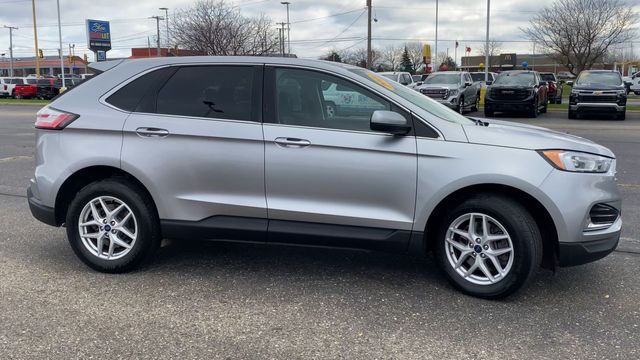 2022 Ford Edge SEL 9