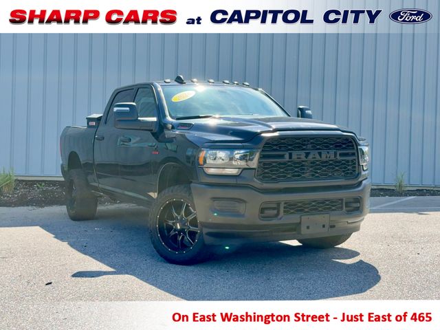 Diamond Black Crystal Pearlcoat 2024 RAM 3500 Pickup Truck Four-Wheel Drive 6-Speed Automatic