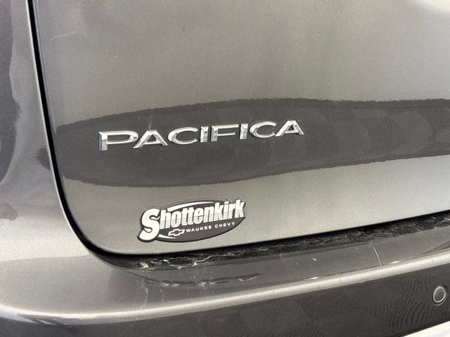 Used 2019 Chrysler Pacifica Van