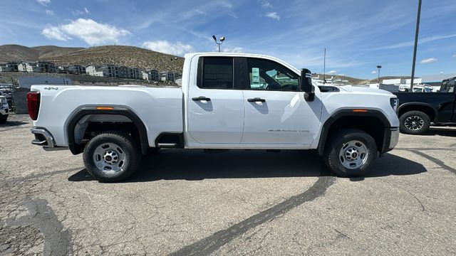 2024 GMC Sierra 2500HD Pro 2