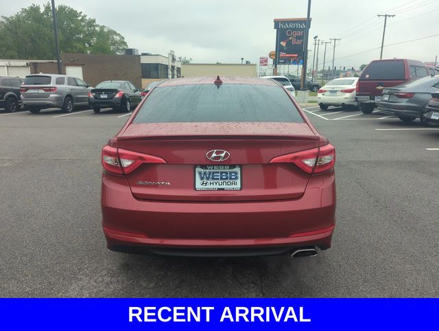 2015 Hyundai Sonata SE photo