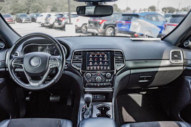 2020 Jeep Grand Cherokee Altitude 23