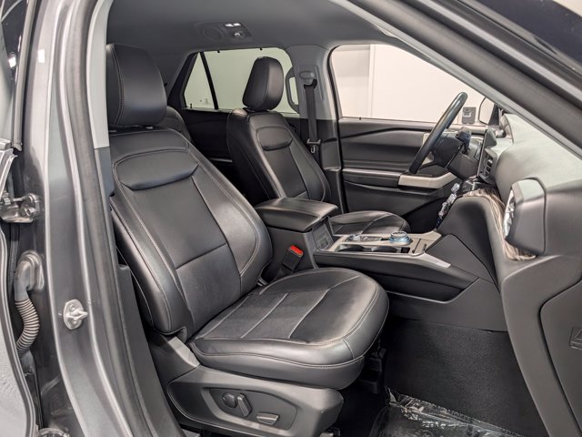 Used 2023 Gray Ford Limited image 38