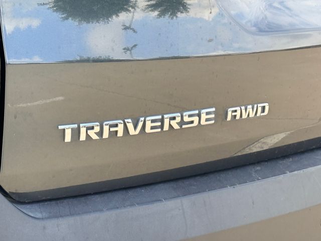 Used 2021 Chevrolet Traverse SUV