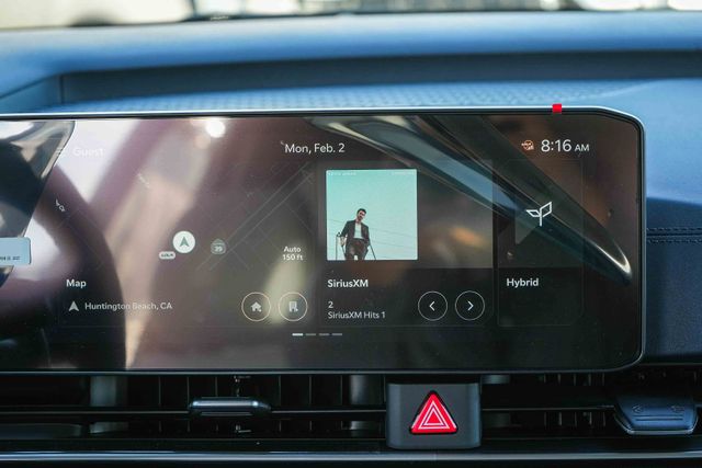 View vehicle photo 7