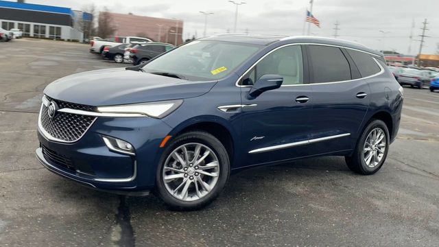 2023 Buick Enclave Avenir 4